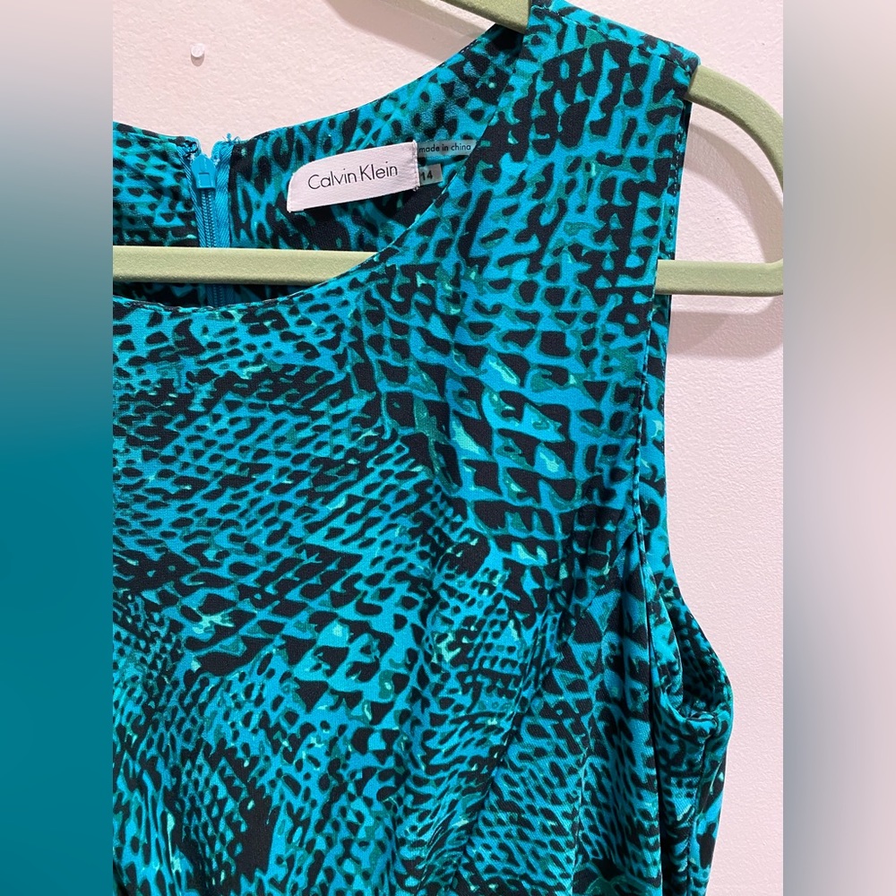 Calvin Klein, Size 14, Green-Purple, Ombré Snakeskin Bodycon Dress - Picture 4 of 8